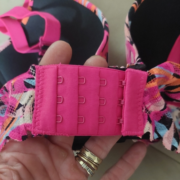 NWOT 38B multicolor underwire adjustable bra, regular or racer back - Picture 5 of 10